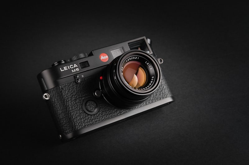 click camera button